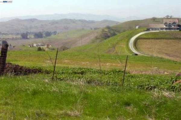 40 Acres of Land for Sale in Danville, California