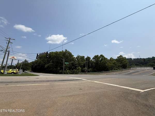 1 Acre of Commercial Land for Sale in Knoxville, Tennessee