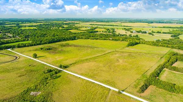 62 Acres of Land for Sale in Roxton, Texas