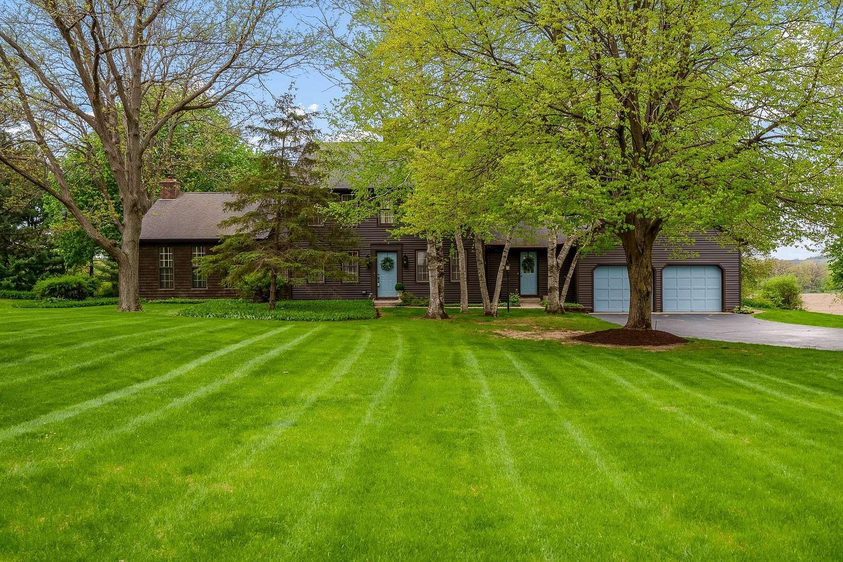 5 Acres of Land with Home for Sale in Belvidere, Illinois