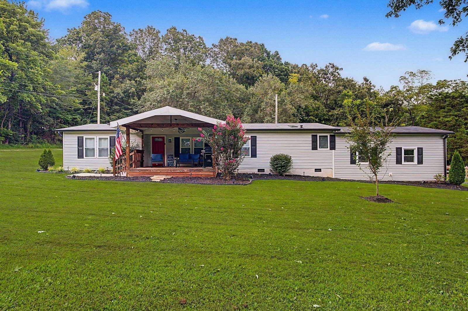 1.69 Acres of Land with Home for Sale in Lenoir City, Tennessee