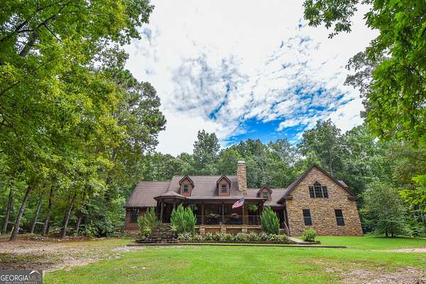 14.2 Acres of Land with Home for Sale in Concord, Georgia