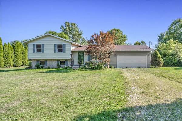 2 Acres of Land with Home for Sale in Wadsworth, Ohio