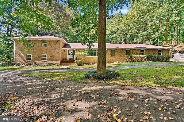 5 Acres of Land with Home for Lease in Upper Marlboro, Maryland