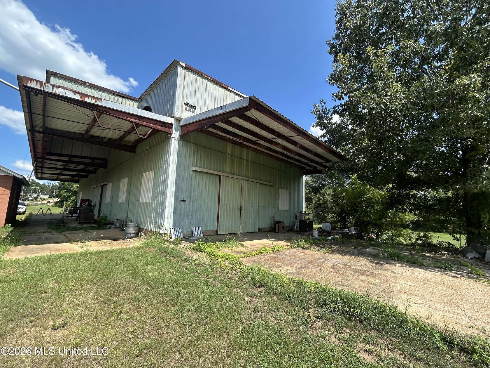 4 Acres of Mixed-Use Land for Sale in Winona, Mississippi