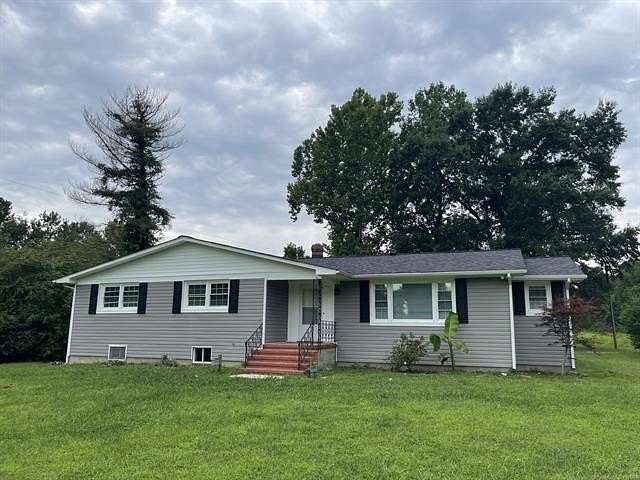 6.1 Acres of Land with Home for Lease in West Point, Virginia
