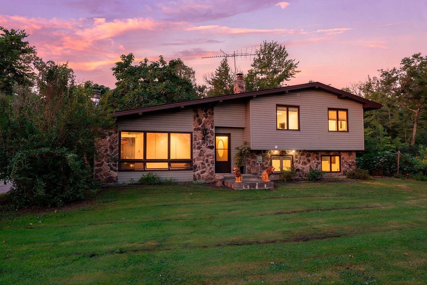 13 Acres of Recreational Land with Home for Sale in North Branch, Minnesota