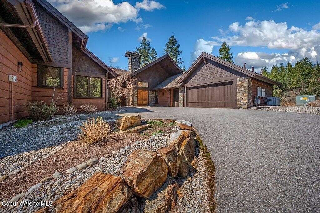 5.1 Acres of Land with Home for Sale in Sandpoint, Idaho