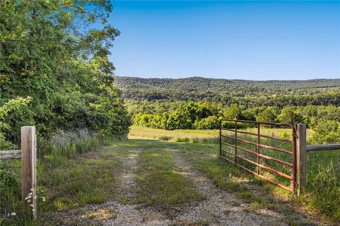 10.6 Acres of Recreational & Residential Land for Sale in Eureka Springs, Arkansas