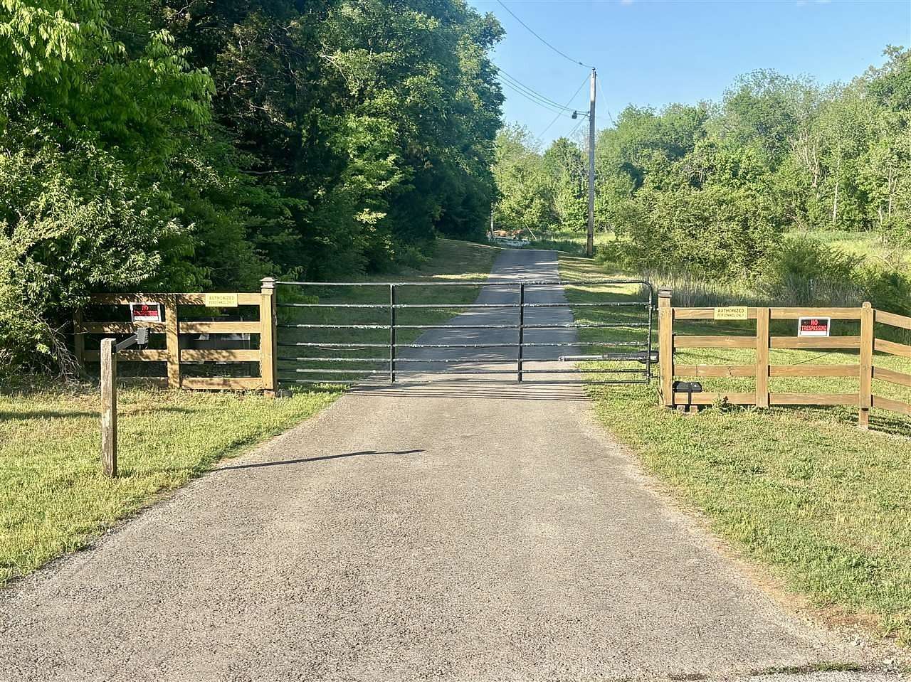 7 Acres of Residential Land for Sale in Bowling Green, Kentucky