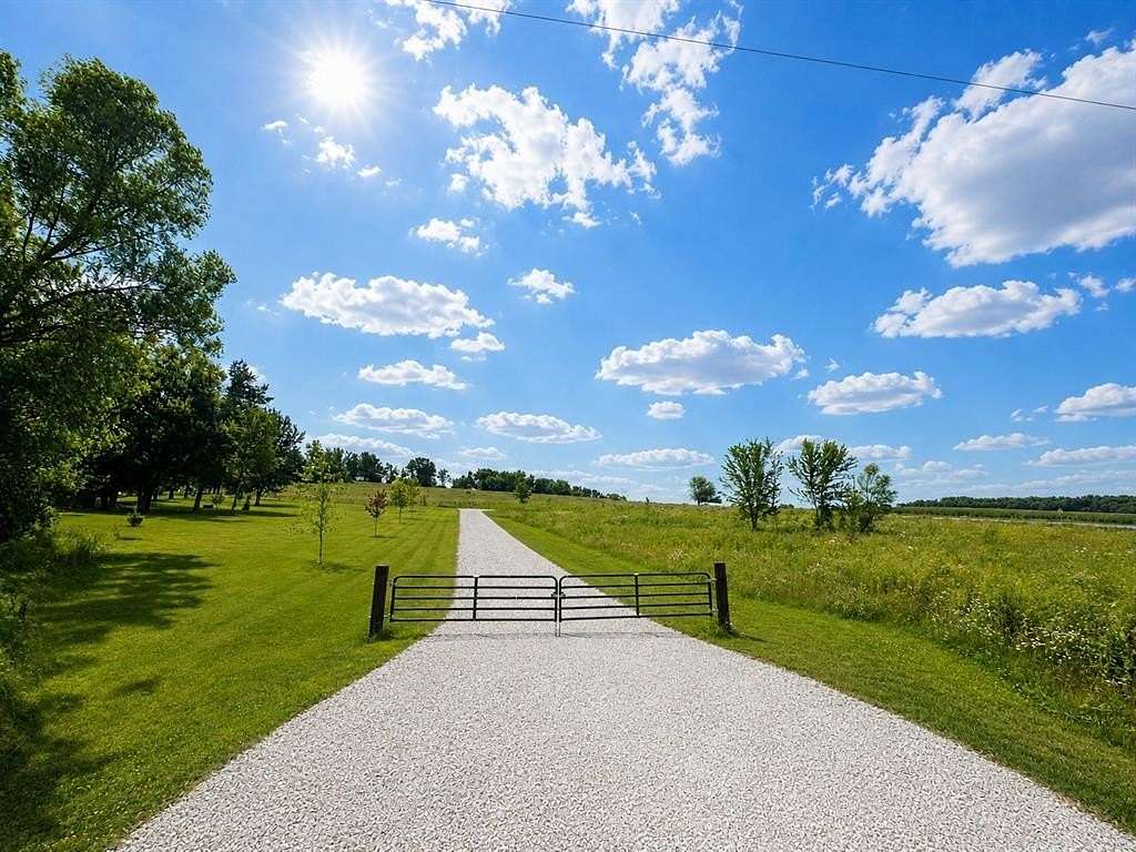2 Acres of Residential Land for Sale in Walker, Iowa