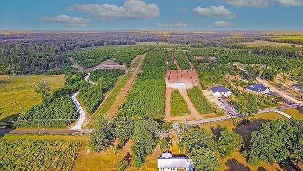 5 Acres of Land for Sale in Diboll, Texas