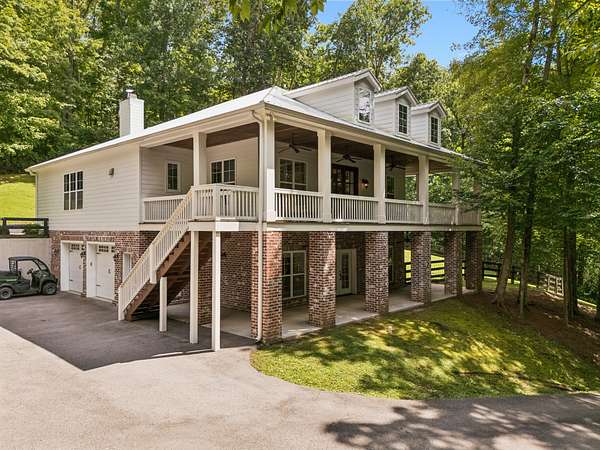 5.6 Acres of Land with Home for Sale in Franklin, Tennessee