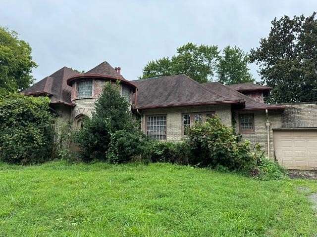 4 Acres of Land with Home for Auction in Fulton, Kentucky