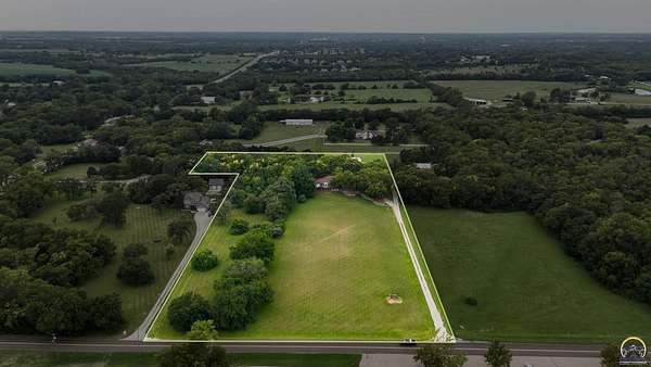 7.7 Acres of Land with Home for Sale in Topeka, Kansas