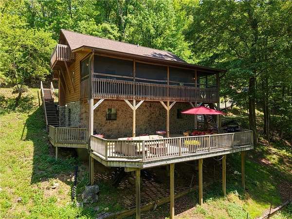 4 Acres of Land with Home for Sale in Fancy Gap, Virginia