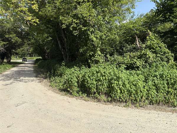 2.1 Acres of Residential Land for Sale in Mabank, Texas