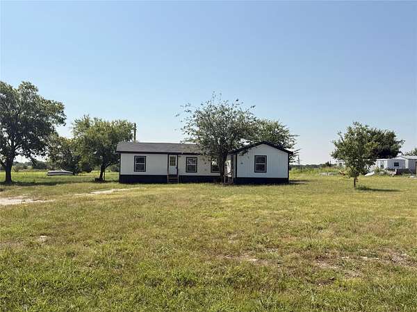 4.5 Acres of Land with Home for Sale in Decatur, Texas
