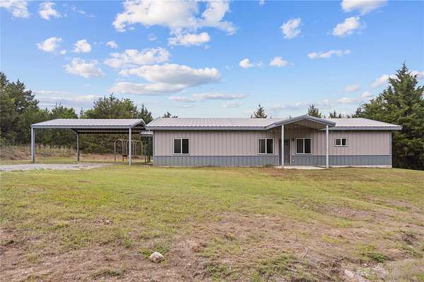 15 Acres of Improved Recreational Land for Sale in Bonham, Texas