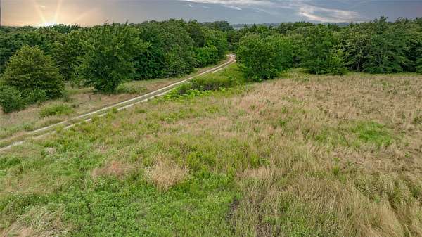 33.6 Acres of Land for Sale in Whitesboro, Texas