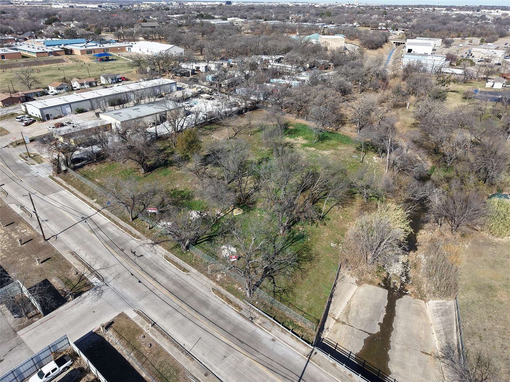 2 Acres of Commercial Land for Sale in Irving, Texas