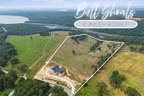 19 Acres of Land with Home for Sale in Cedar Creek Township, Missouri