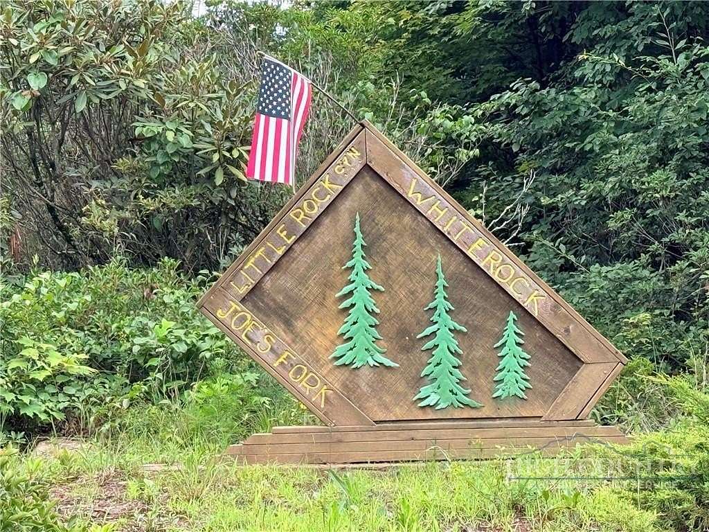23.7 Acres of Recreational & Residential Land for Sale in Lenoir, North Carolina