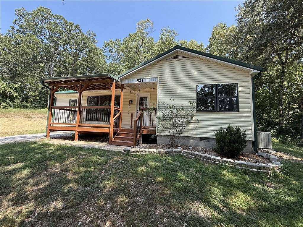 2.73 Acres of Land with Home for Sale in Harrison, Arkansas