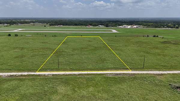 3.37 Acres of Residential Land for Sale in Mexia, Texas