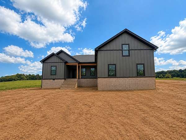 1.85 Acres of Land with Home for Sale in Springfield, Tennessee