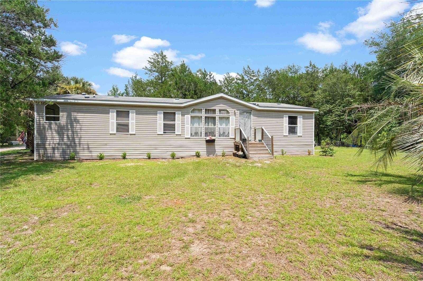 8 Acres of Land with Home for Sale in Williston, Florida
