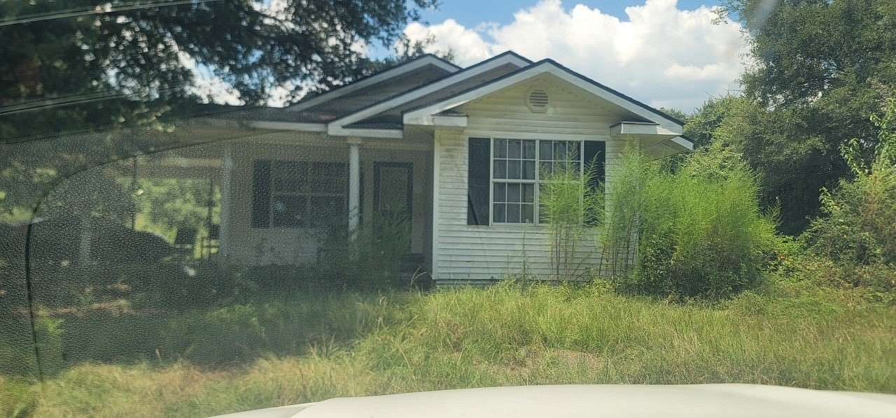 5 Acres of Land with Home for Sale in DeRidder, Louisiana
