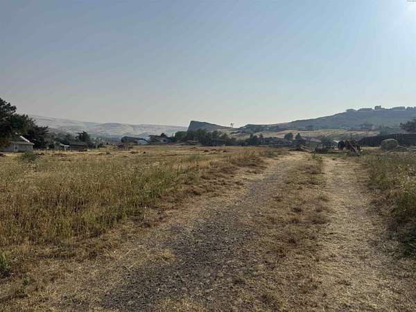 2.38 Acres of Residential Land for Sale in Clarkston, Washington