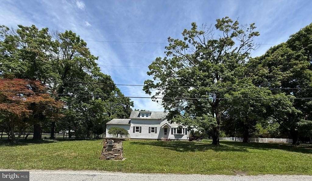 6.74 Acres of Land with Home for Sale in Elmer, New Jersey