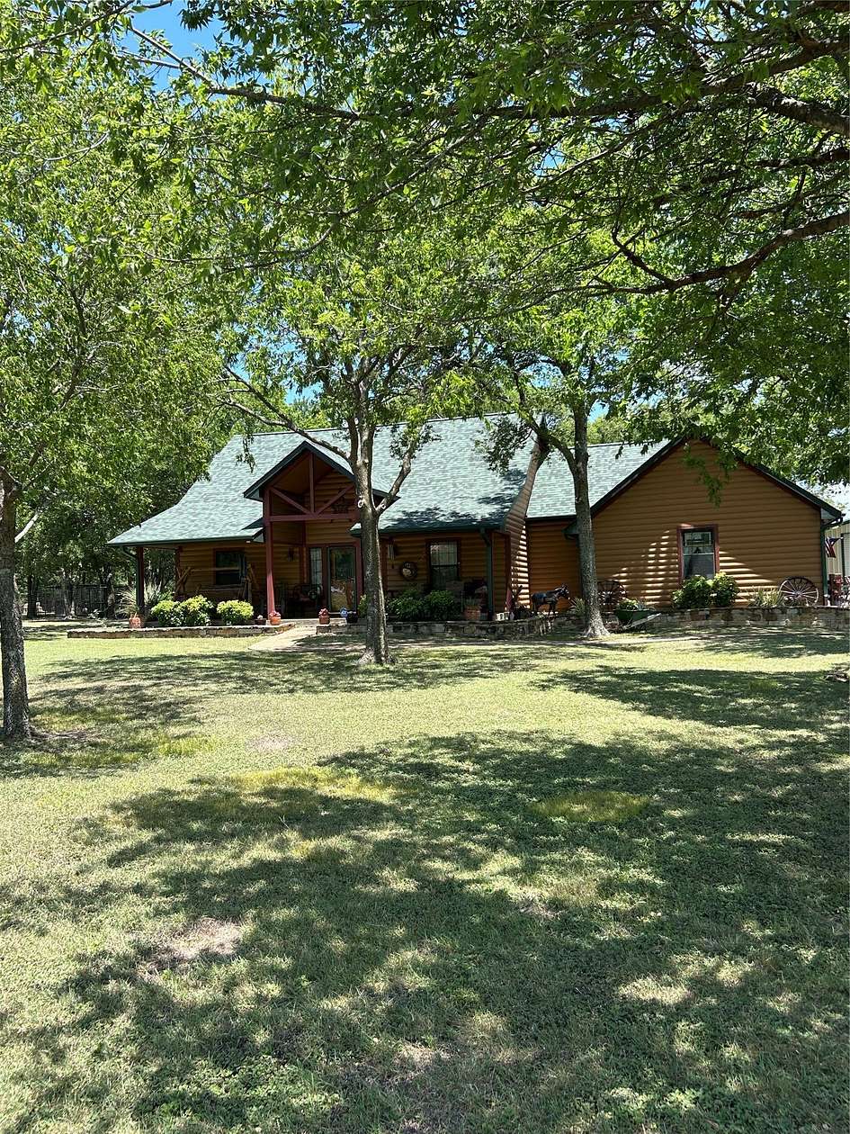 8.25 Acres of Land with Home for Sale in Ennis, Texas
