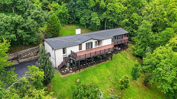1.66 Acres of Land with Home for Sale in Nashville, Tennessee