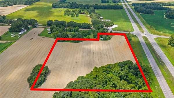 7.3 Acres of Improved Mixed-Use Land for Sale in Ashford, Alabama