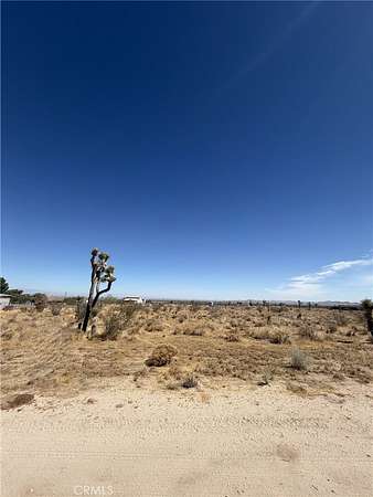 2.52 Acres of Residential Land for Sale in Pearblossom, California