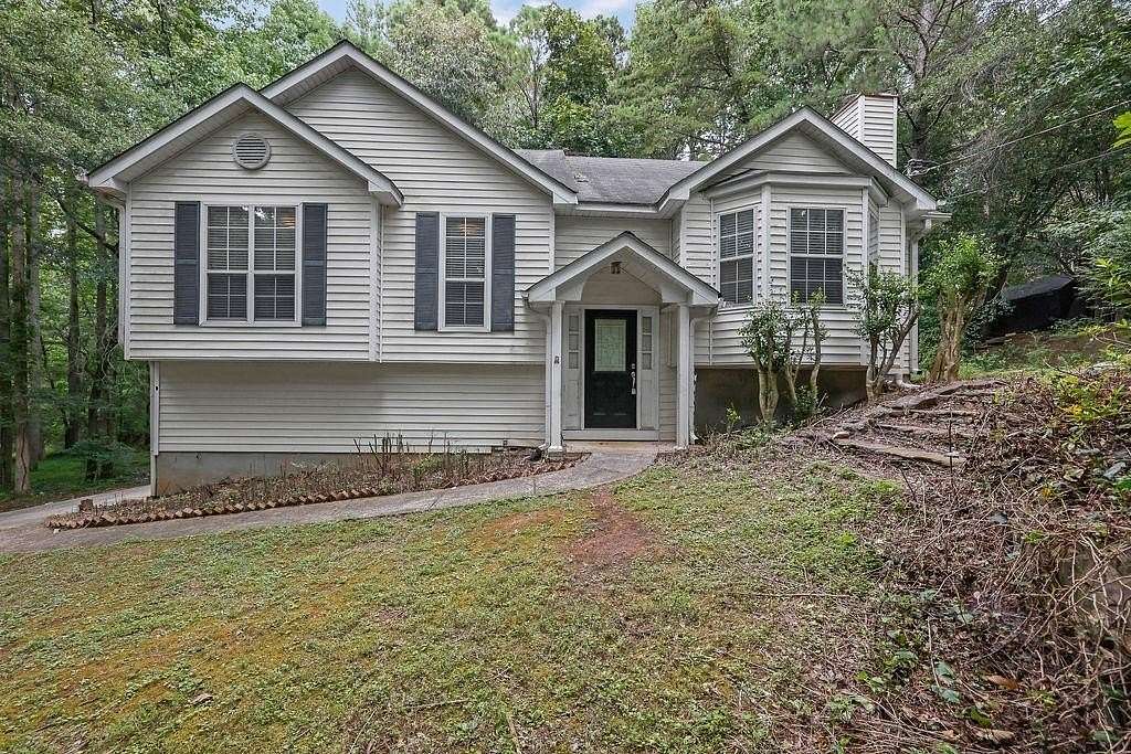 2 Acres of Land with Home for Sale in Canton, Georgia