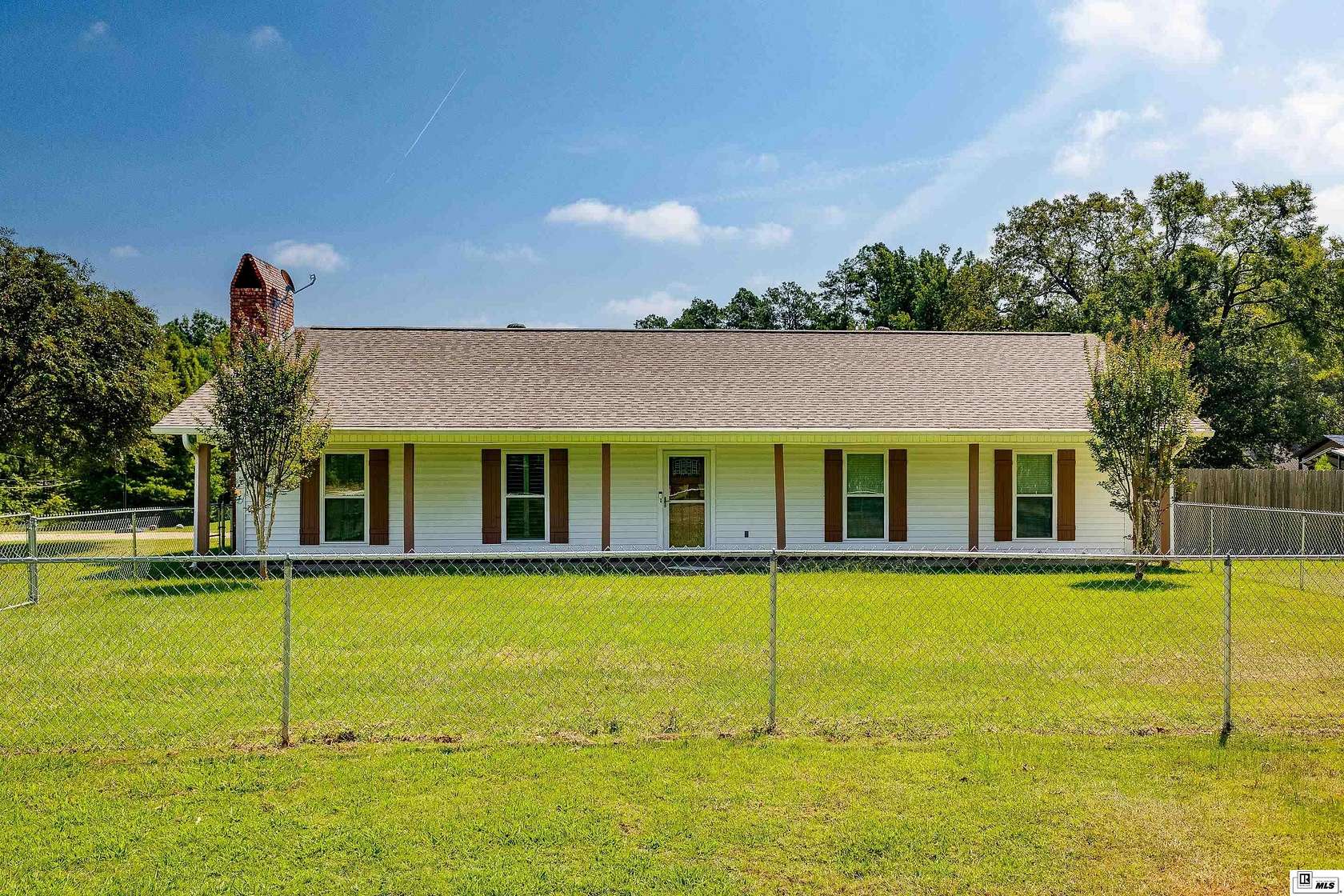 5 Acres of Land with Home for Sale in Monroe, Louisiana