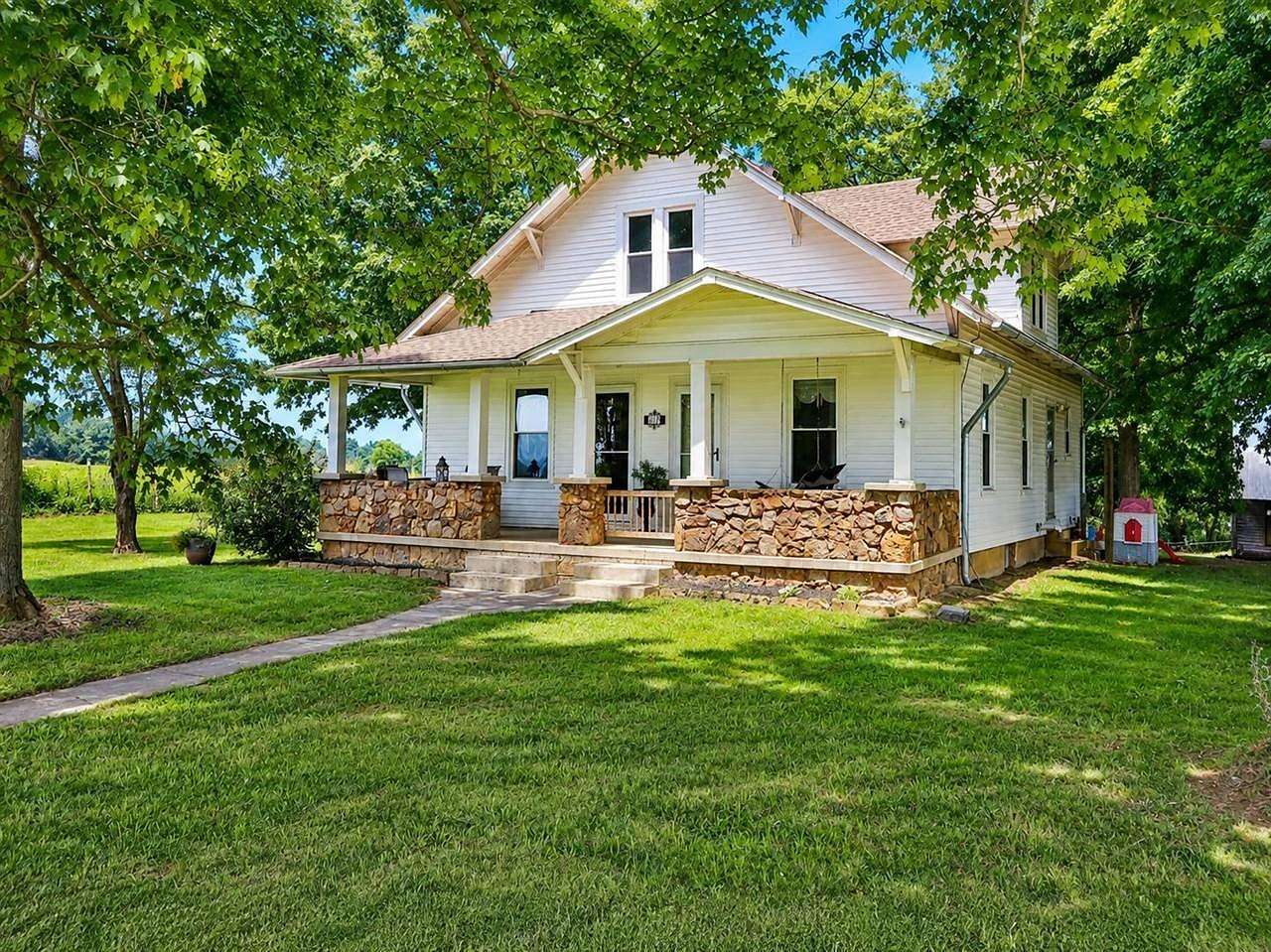 4.35 Acres of Land with Home for Sale in Summer Shade, Kentucky