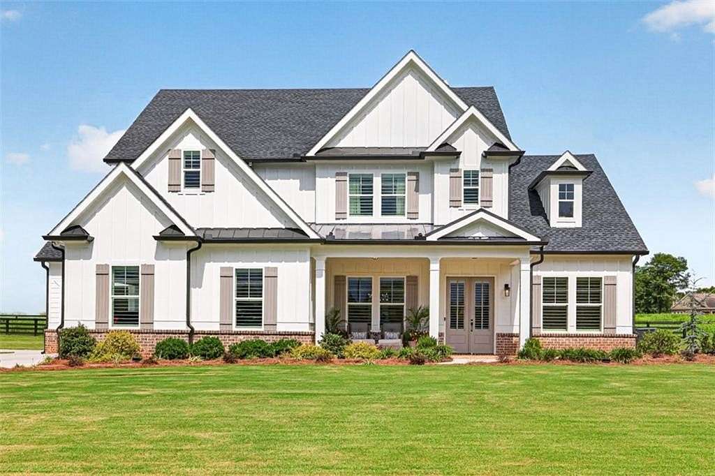 1.5 Acres of Land with Home for Sale in Pendergrass, Georgia