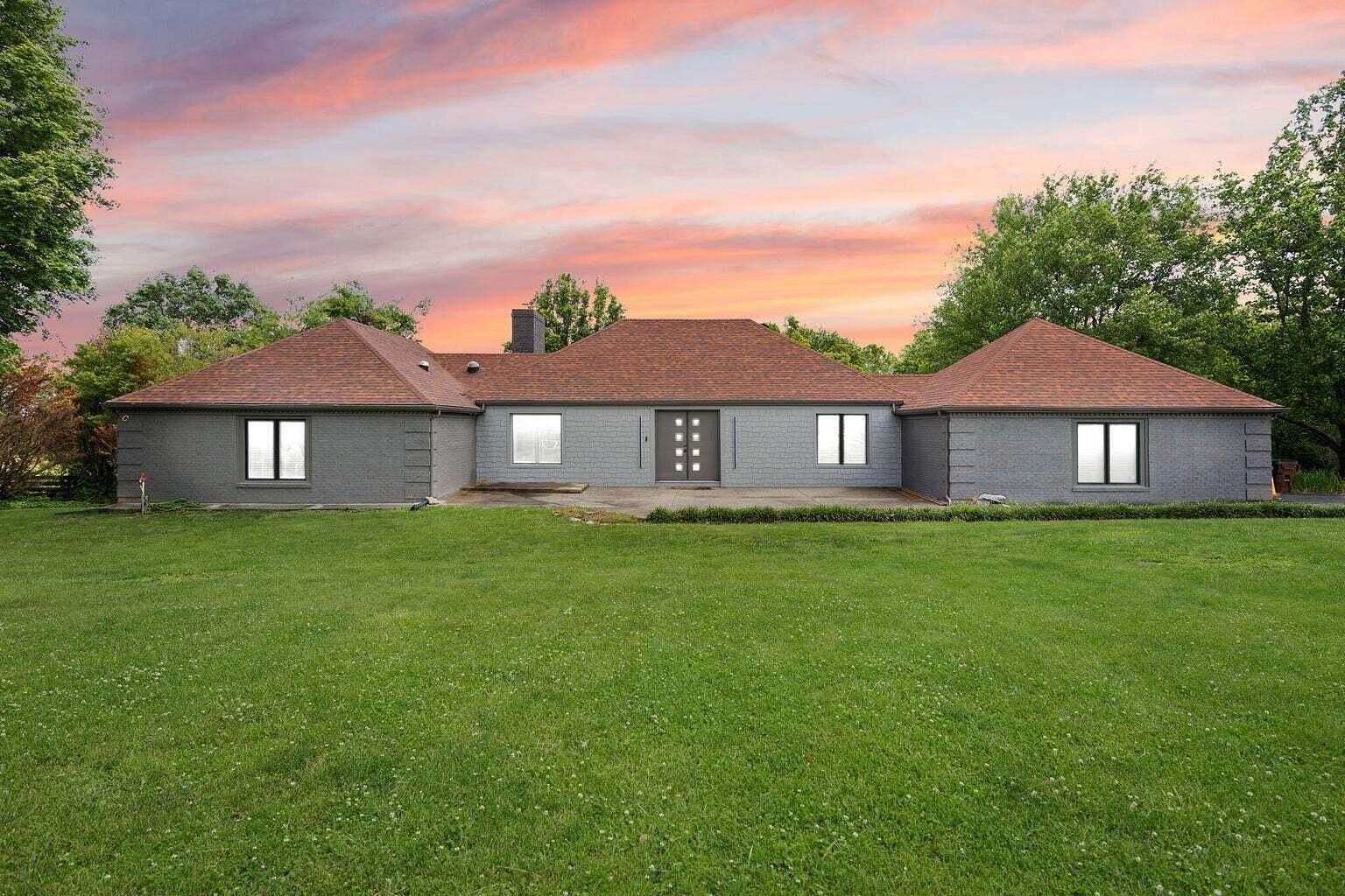 5 Acres of Land with Home for Lease in Nicholasville, Kentucky