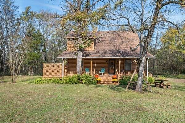 1.55 Acres of Land with Home for Sale in Lebanon, Tennessee