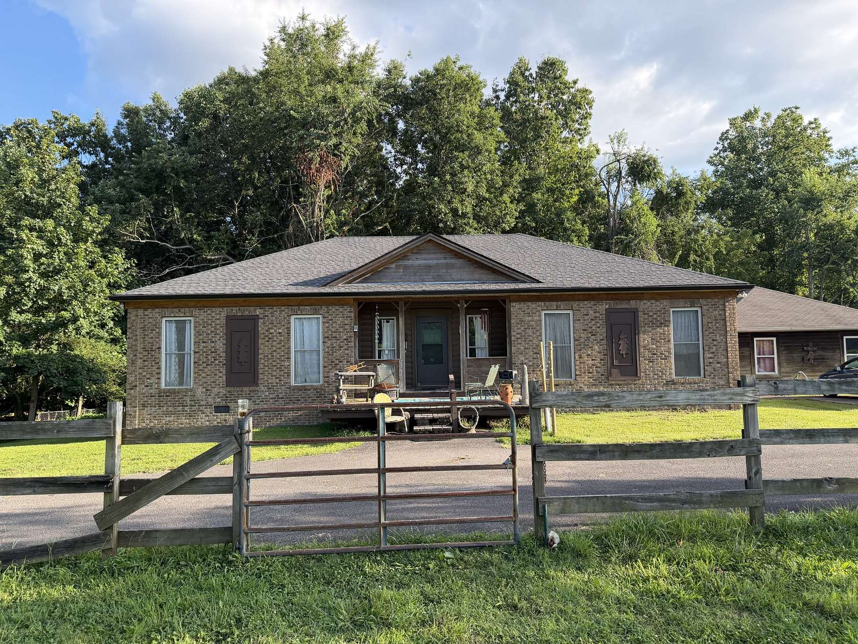 5 Acres of Land with Home for Sale in Goodlettsville, Tennessee