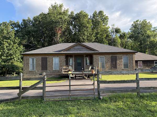 5 Acres of Land with Home for Sale in Goodlettsville, Tennessee