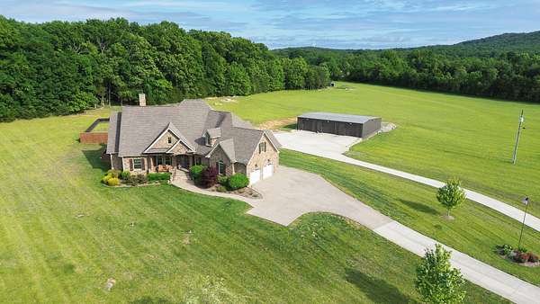 11 Acres of Land with Home for Sale in Rockvale, Tennessee