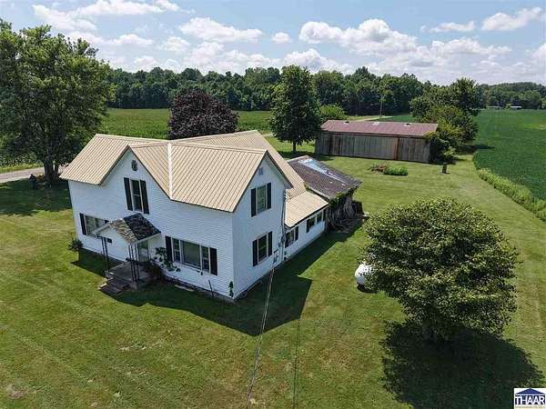 16.7 Acres of Land with Home for Sale in Rosedale, Indiana