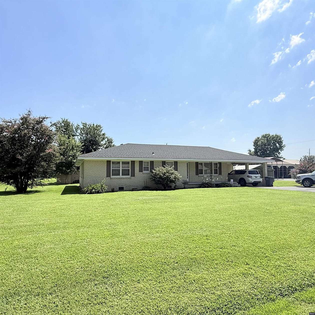 2.16 Acres of Land with Home for Sale in Obion, Tennessee
