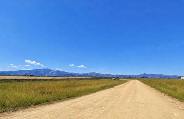5 Acres of Land for Sale in Prairie, Idaho